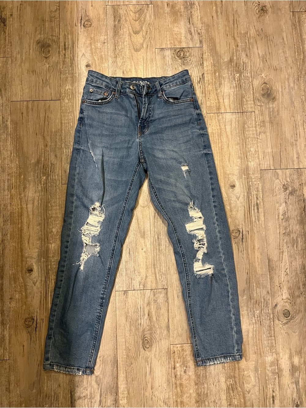 Women’s Distressed Blue Jeans